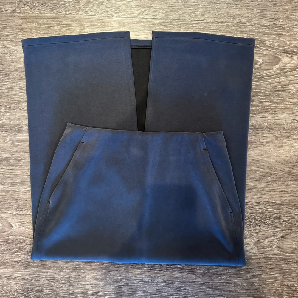 Lululemon Softstreme Midi Skirt